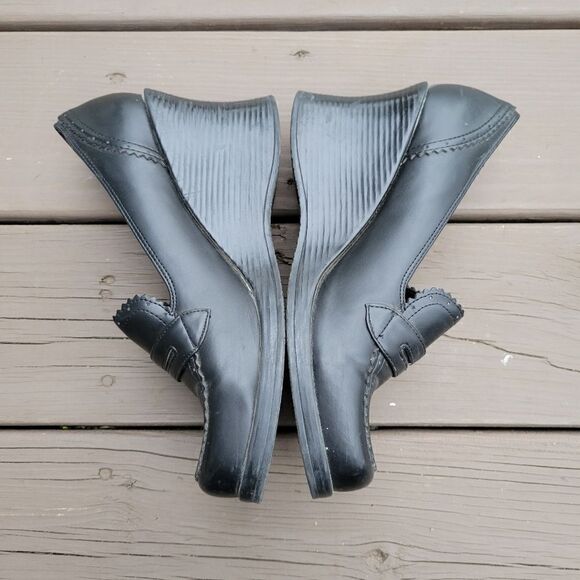 Vintage 90s y2k Black Faux Vegan Leather Wedge Heeled Brogue Punk Penny Loafers - Picture 3 of 9